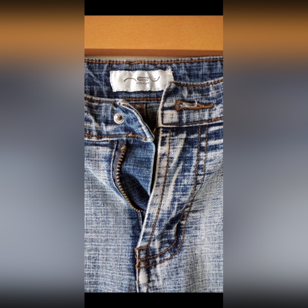 ⭐️ Adorable PAW Print Stylish Blue Flared Women Jeans Sz 31 - Picture 7 of 8